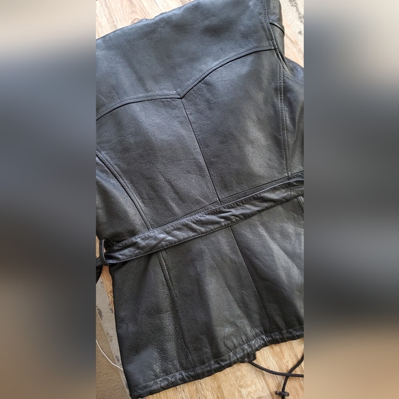Leather Jacket - Picture 4 of 4